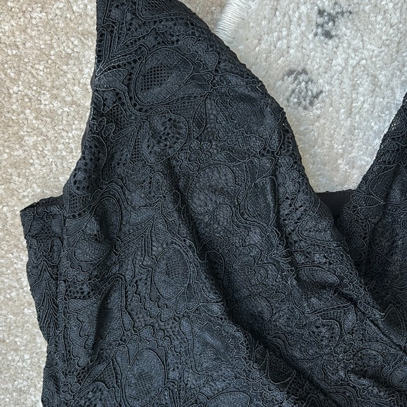 GUESS Perfect Lace Little Black Dress! Size Small. Worn once. - Picture 2 of 7